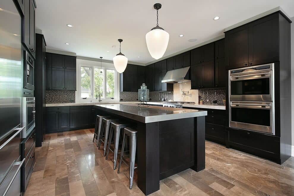 are dark kitchen cabinets in style? 2