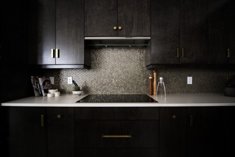 Are Dark Kitchen Cabinets In Style?